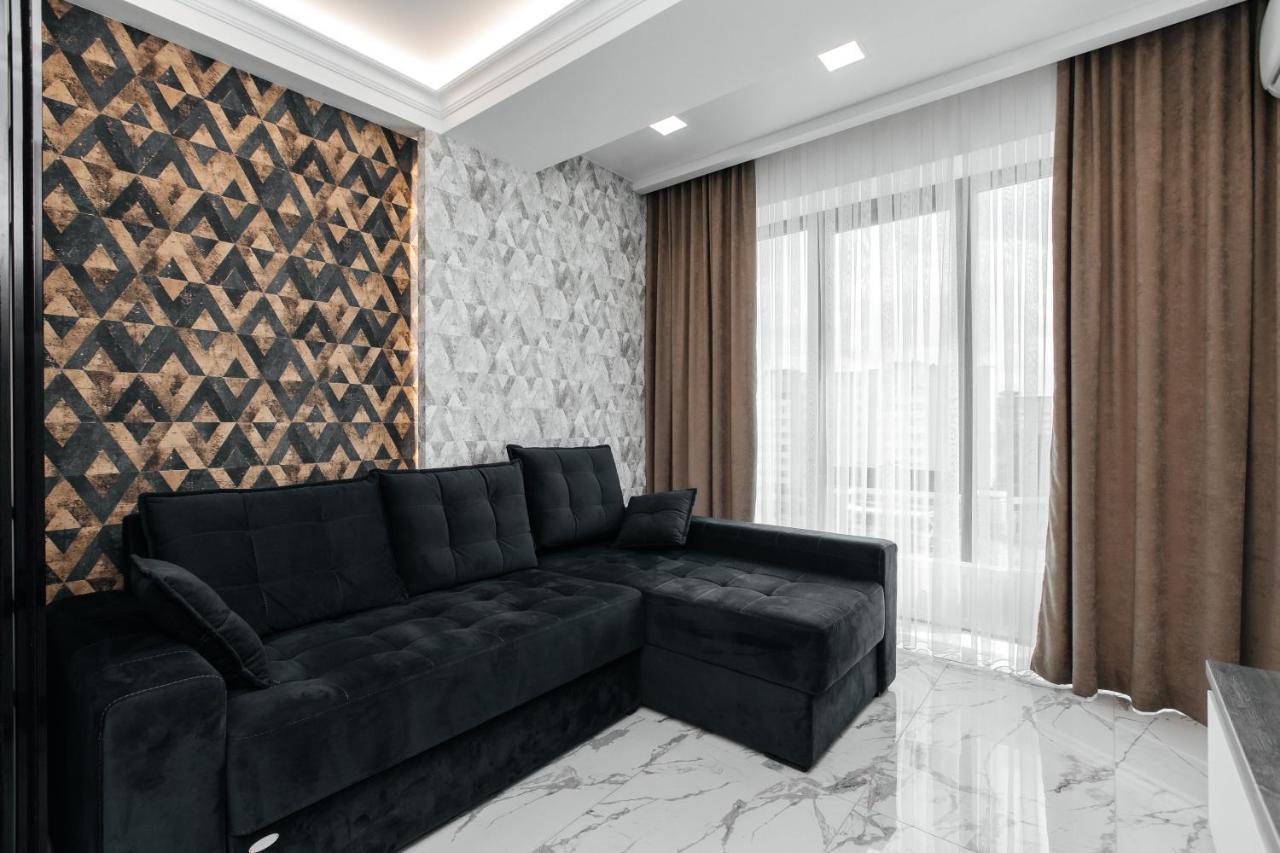 Main Street Sky House Apartments Chisinau Ngoại thất bức ảnh