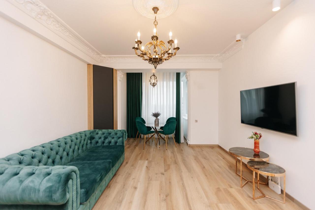 Main Street Sky House Apartments Chisinau Ngoại thất bức ảnh