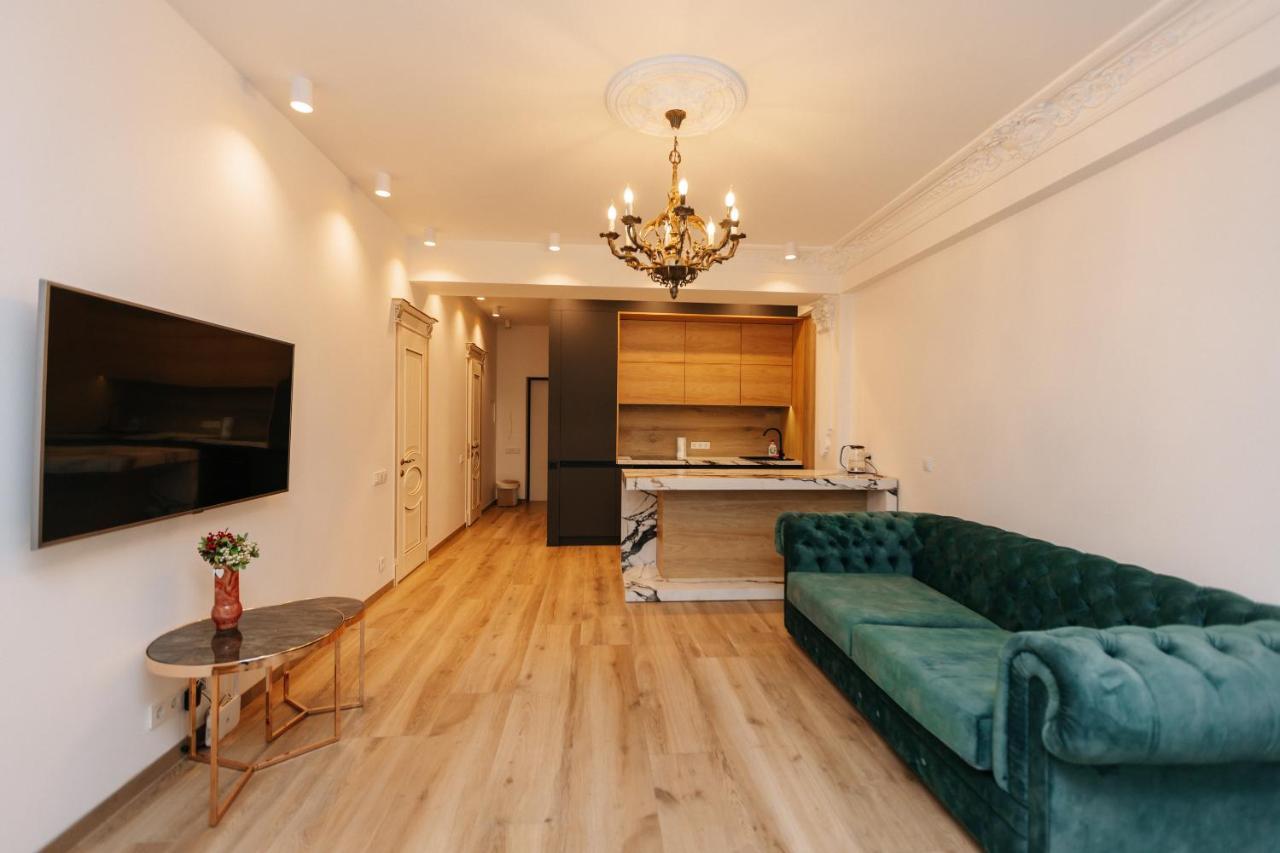 Main Street Sky House Apartments Chisinau Ngoại thất bức ảnh