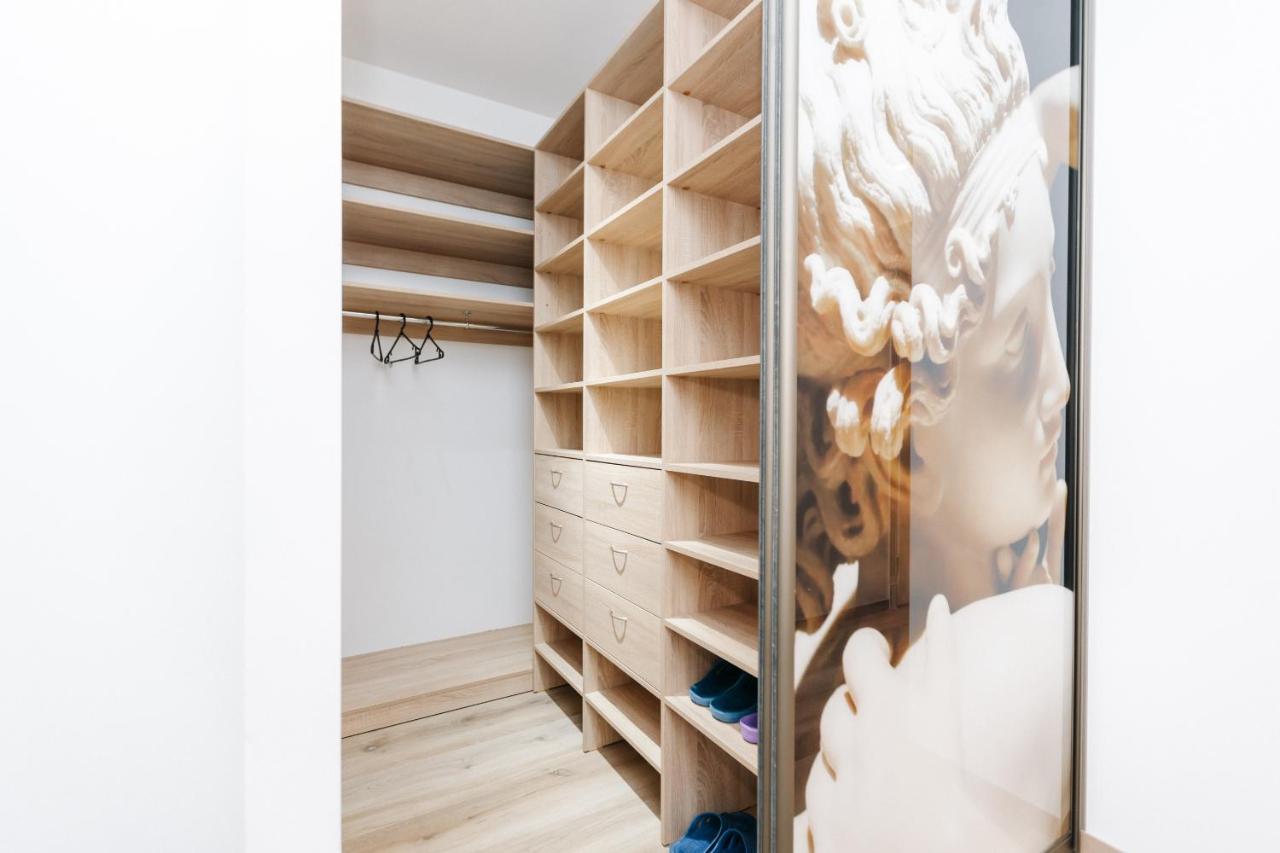 Main Street Sky House Apartments Chisinau Ngoại thất bức ảnh