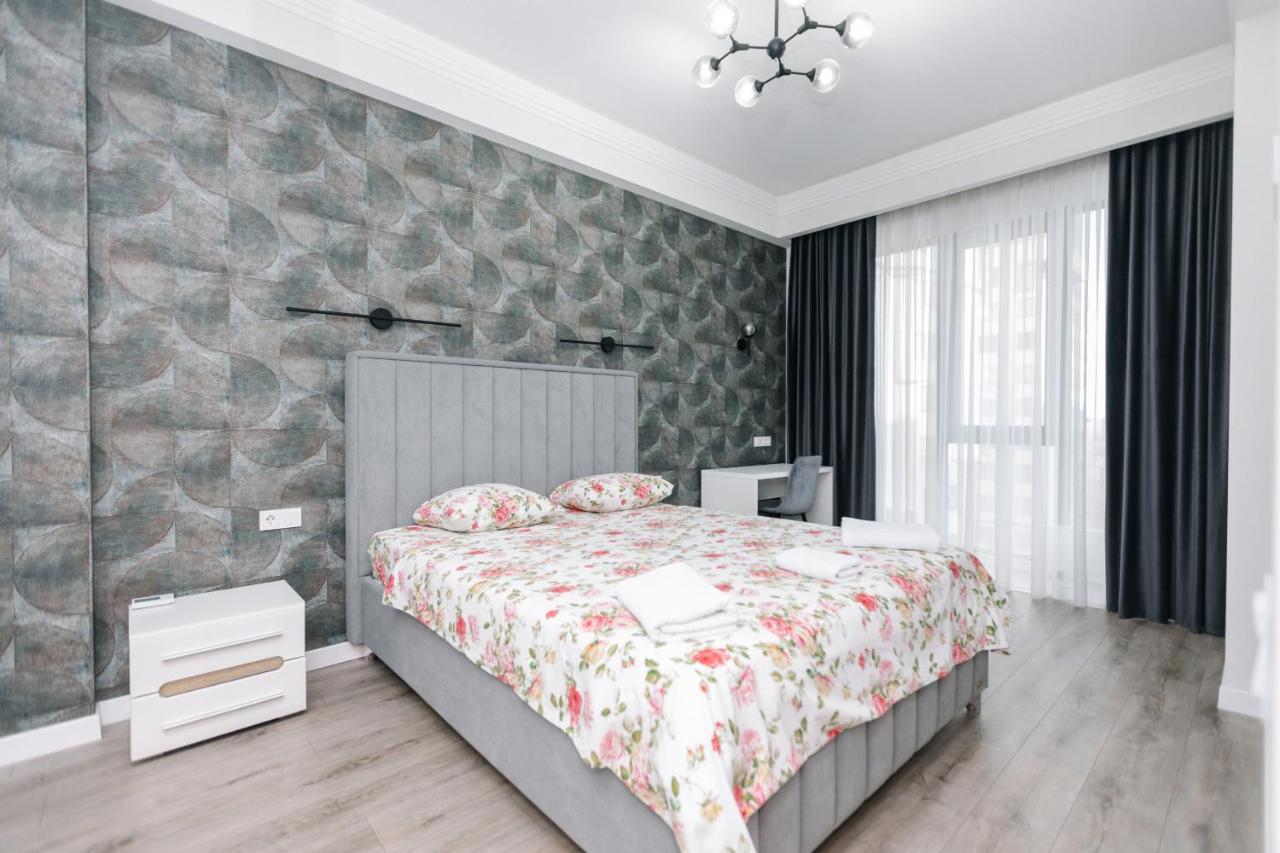 Main Street Sky House Apartments Chisinau Ngoại thất bức ảnh