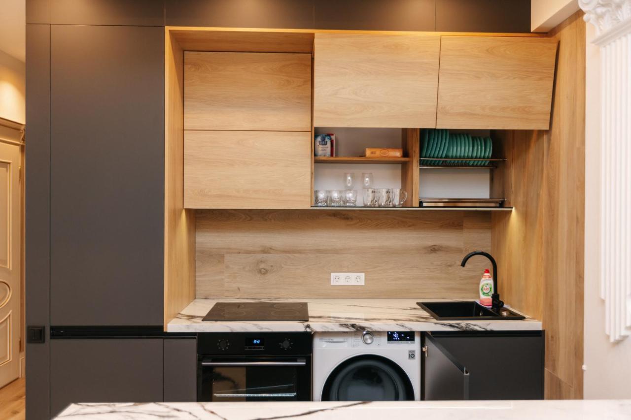 Main Street Sky House Apartments Chisinau Ngoại thất bức ảnh