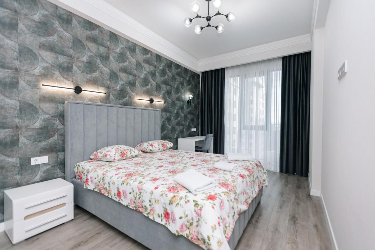 Main Street Sky House Apartments Chisinau Ngoại thất bức ảnh