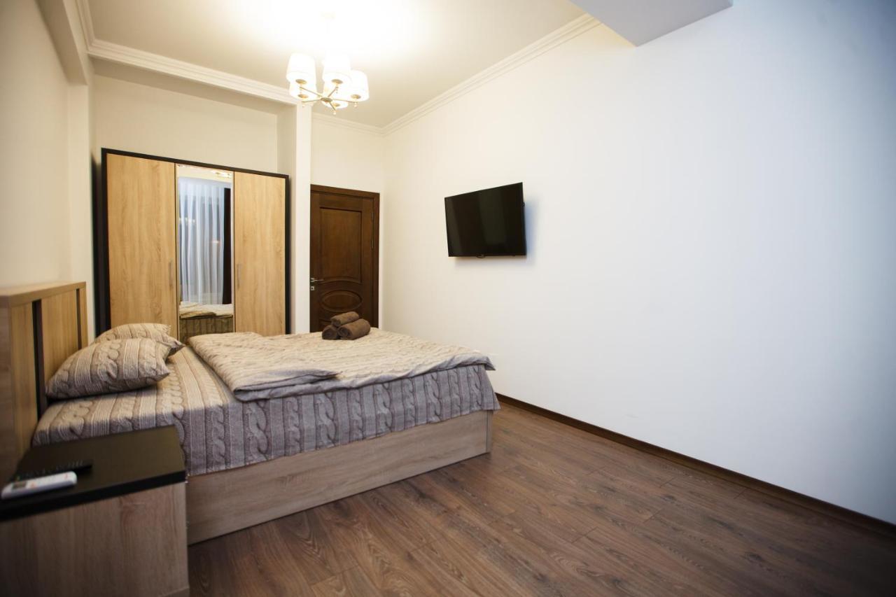Main Street Sky House Apartments Chisinau Ngoại thất bức ảnh