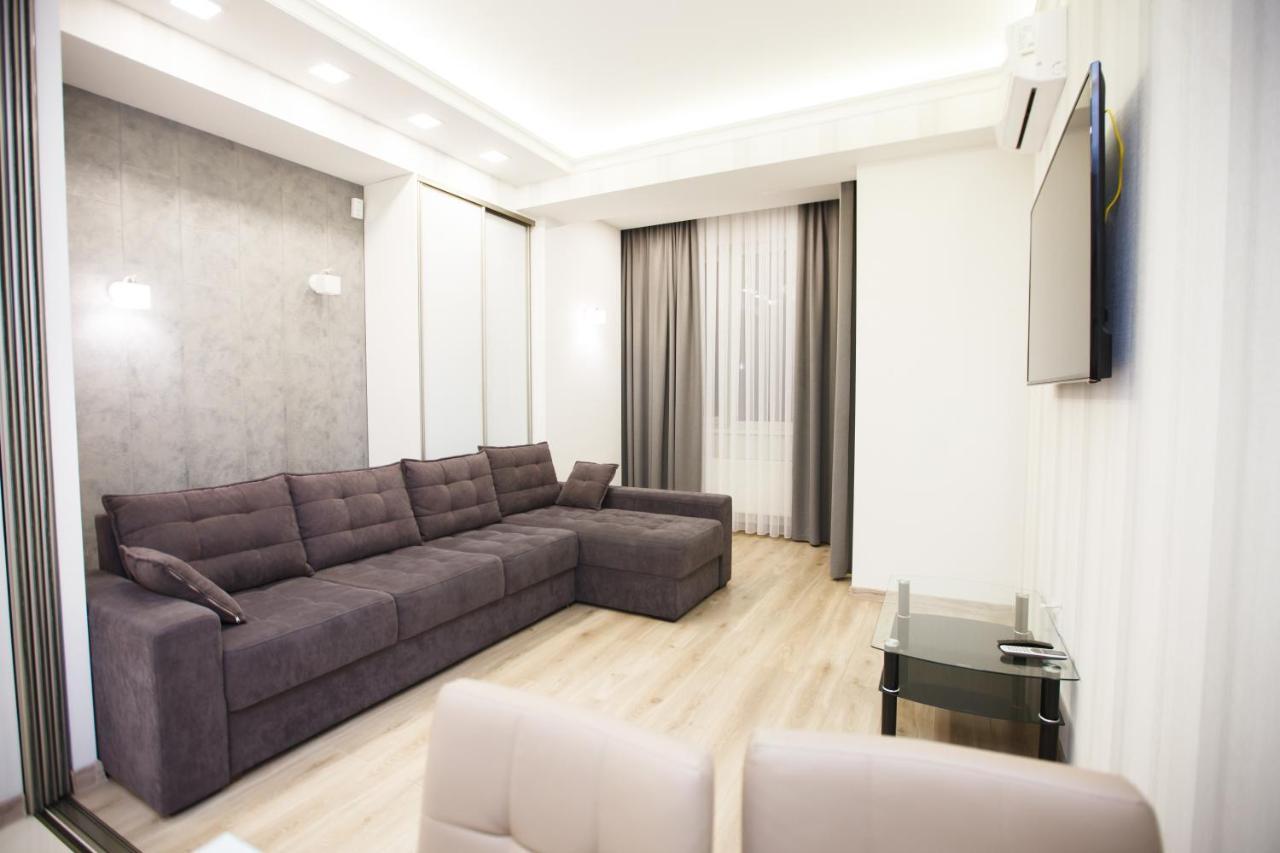 Main Street Sky House Apartments Chisinau Ngoại thất bức ảnh