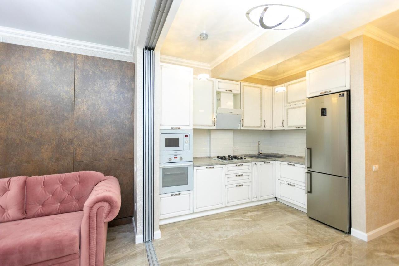 Main Street Sky House Apartments Chisinau Ngoại thất bức ảnh