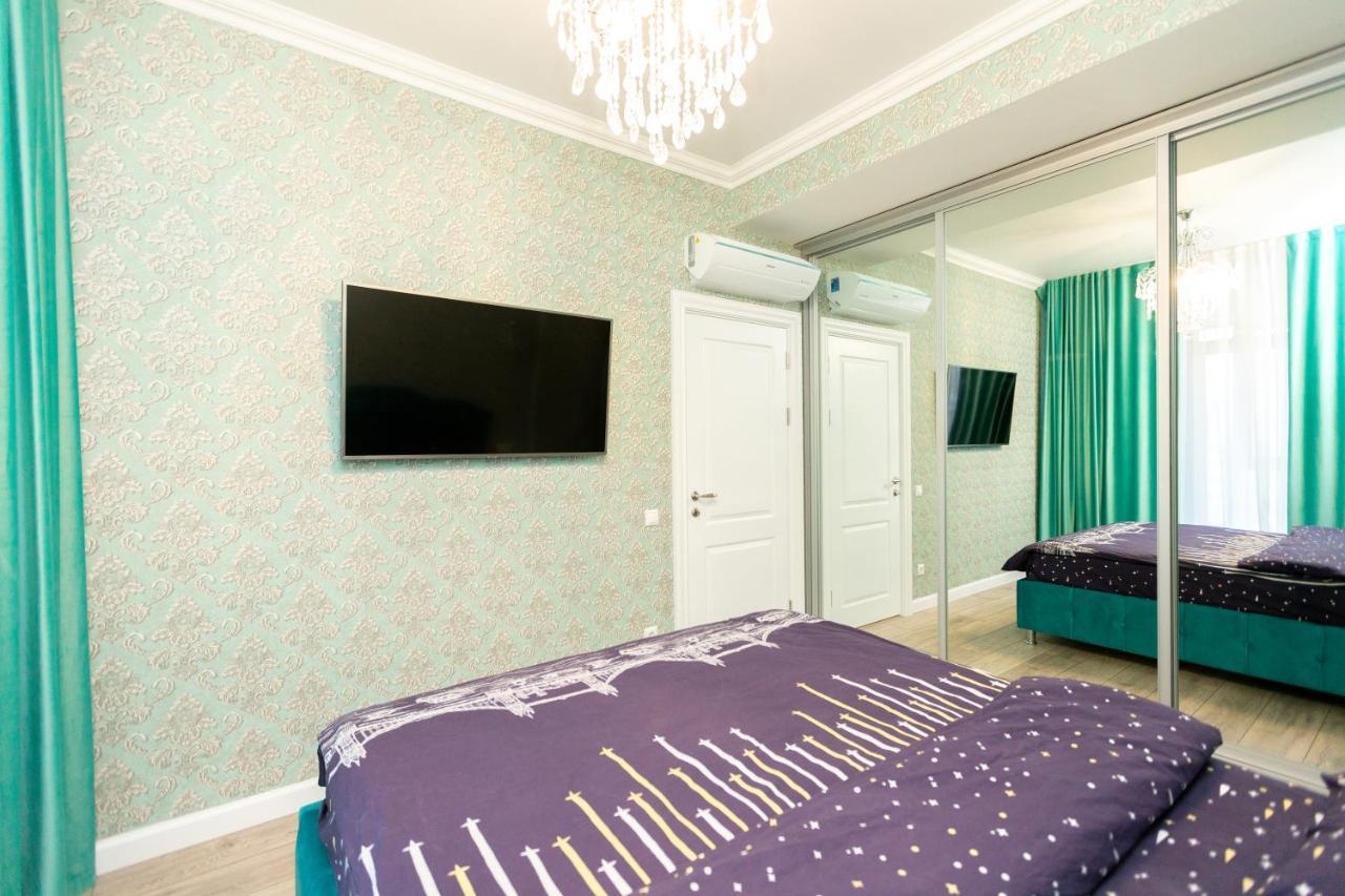 Main Street Sky House Apartments Chisinau Ngoại thất bức ảnh