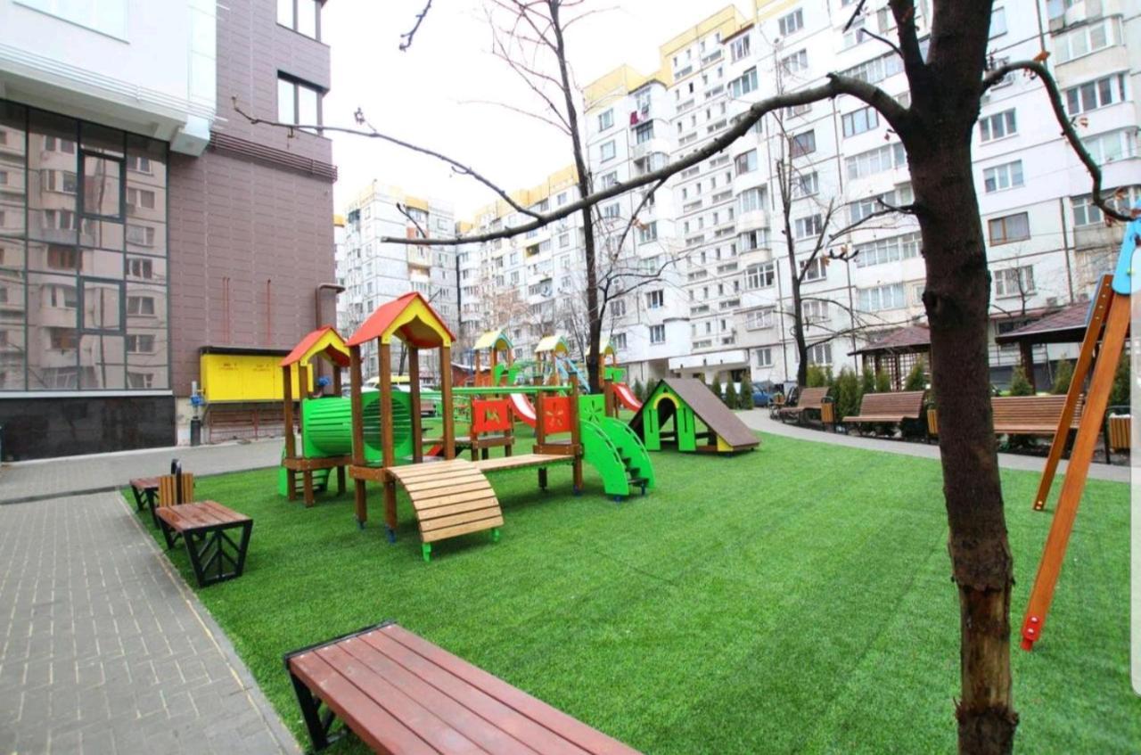 Main Street Sky House Apartments Chisinau Ngoại thất bức ảnh
